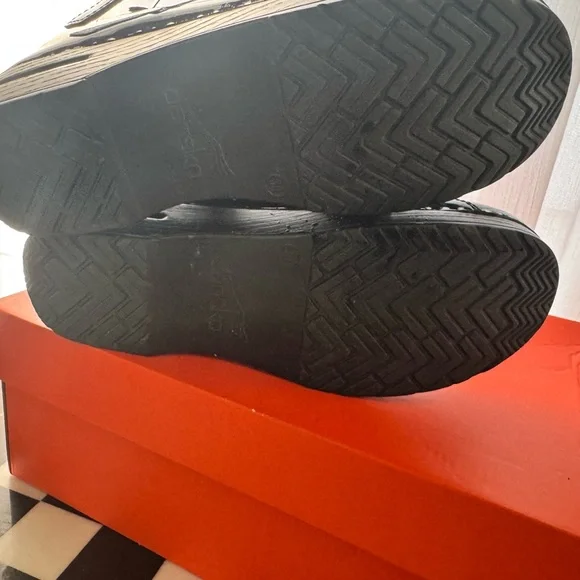 Dansko Black Patent Leather Mules - Picture 4 of 7